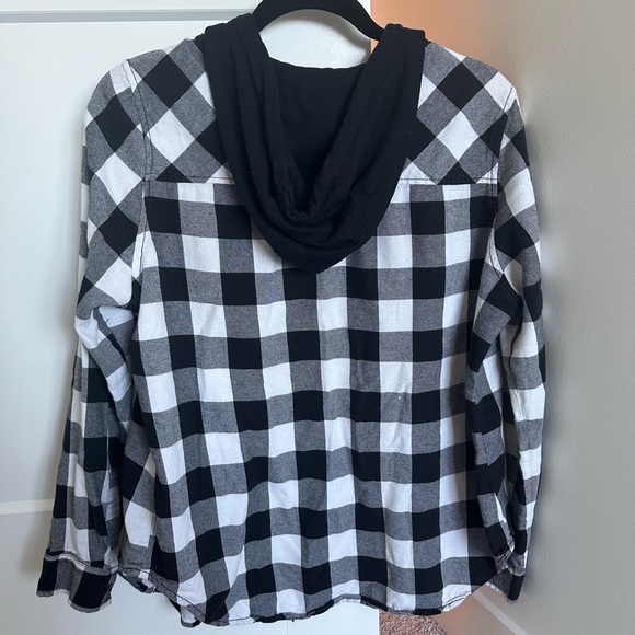 Plaid Long Sleeve - Picture 4 of 4